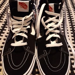 Van's High top Classic with designs 11M